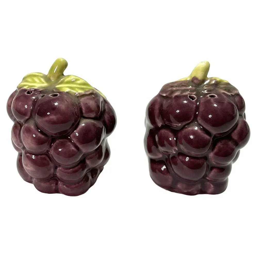 Vtg Grapes Salt & Pepper Shakers Ceramic 3